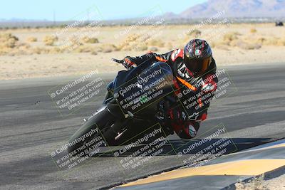 media/Jan-10-2025-CVMA Friday Practice (Fri) [[489e0da257]]/Group 4 and Trackday/Session 2 (Turn 4 Inside)/